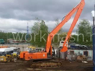 Аренда гусеничного экскаватора с длинной стрелой Hitachi ZX330 Long Reach